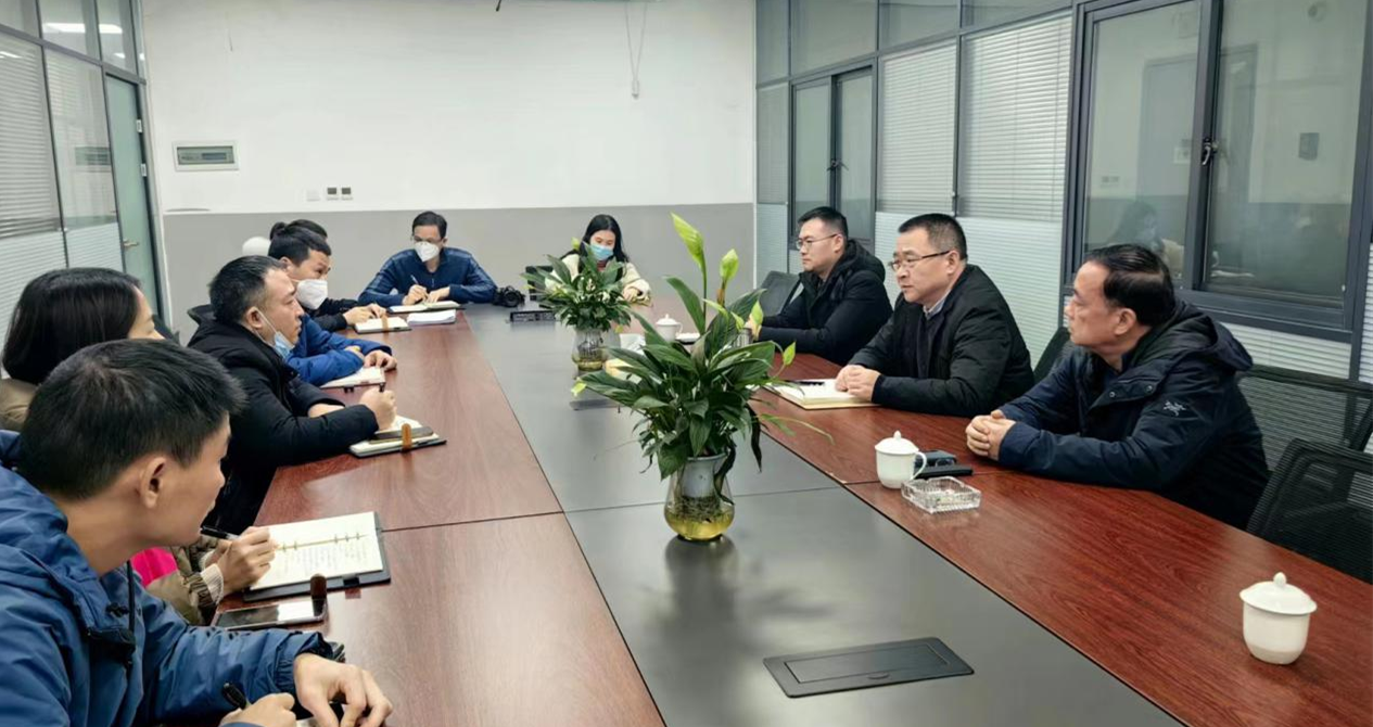 集团公司领导班子 到各分（子）公司、重点项目进行 春节节前安全环保检查并看望一线员工